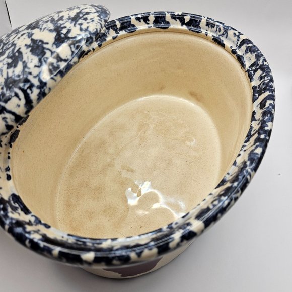 Stonewear Lidded Cassarole Dish. Green Sponged w/ Apple Design - Picture 6 of 9